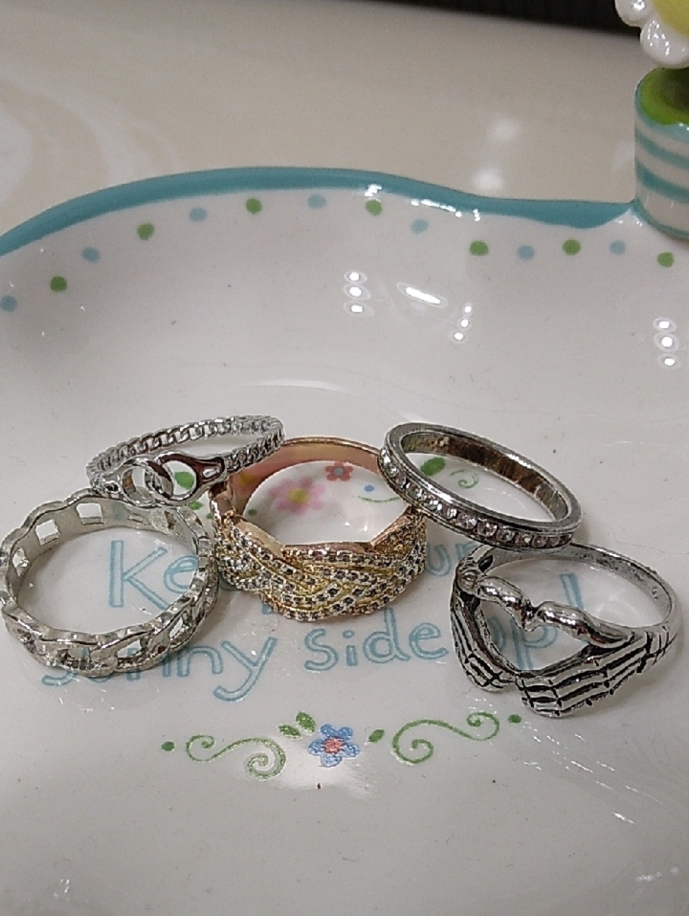 Bundle Of 5 Fashion Rings Silver and Rose Gold Size 8.5 - Picture 2 of 4